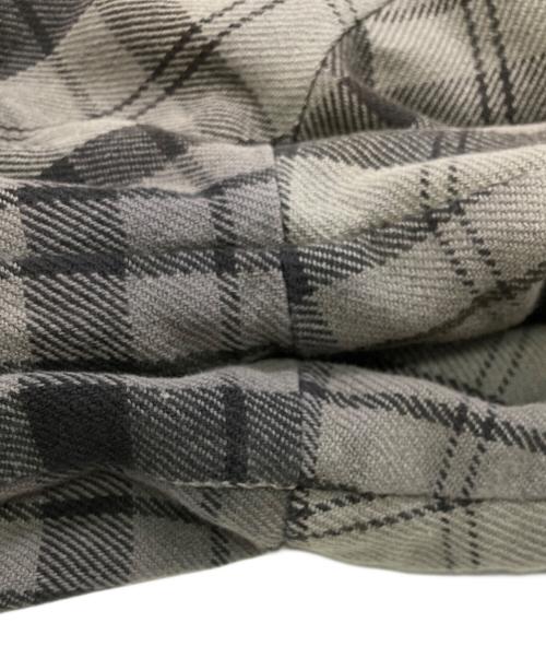 SUPREME（シュプリーム）SUPREME (シュプリーム) Quilted Flannel Snap Shirt グレー サイズ:XLの古着・服飾アイテム