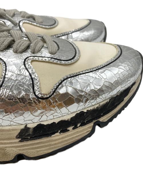 GOLDEN GOOSE（ゴールデングース）GOLDEN GOOSE (ゴールデングース) RUNNING SOLE ベージュ×シルバー サイズ:40の古着・服飾アイテム