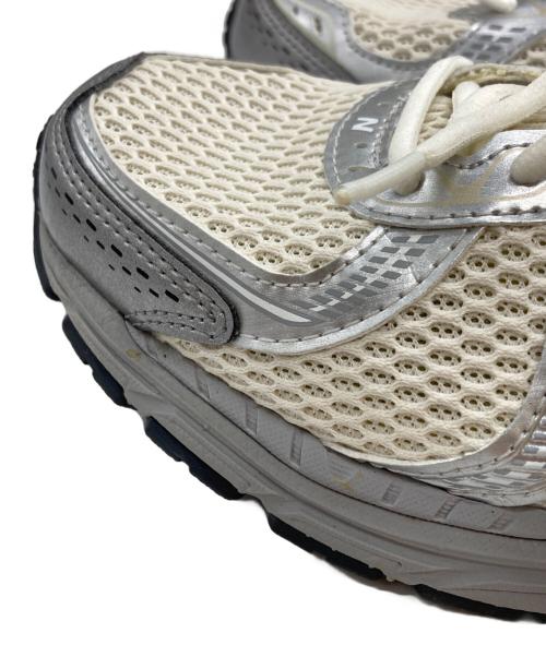 NEW BALANCE（ニューバランス）NEW BALANCE (ニューバランス) 860スニーカー シルバー×アイボリー サイズ:25㎝の古着・服飾アイテム