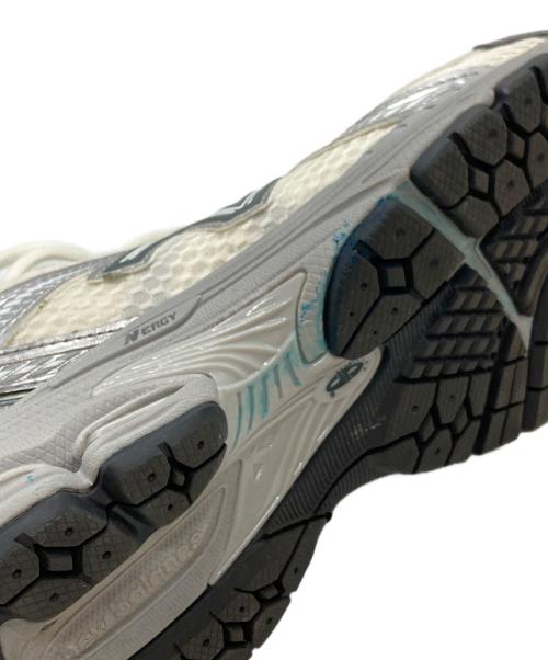 NEW BALANCE（ニューバランス）NEW BALANCE (ニューバランス) 860スニーカー シルバー×アイボリー サイズ:25㎝の古着・服飾アイテム