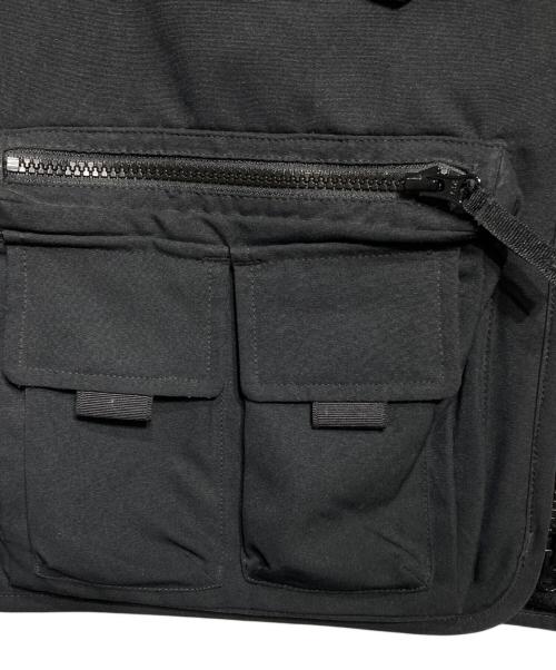 Carhartt WIP（カーハート ワーク イン プログレス）Carhartt WIP (カーハート ワーク イン プログレス) ELMWOOD VEST/エルムウッド ベスト ブラック サイズ:Ｌの古着・服飾アイテム