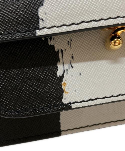 MARNI（マルニ）MARNI (マルニ) トランクナノレザーショルダーバッグ / Trunk Nano Leather Shoulder Bag ホワイト×ブラックの古着・服飾アイテム
