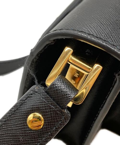 MARNI（マルニ）MARNI (マルニ) トランクナノレザーショルダーバッグ / Trunk Nano Leather Shoulder Bag ホワイト×ブラックの古着・服飾アイテム