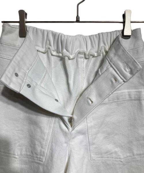SOEMIN（ソエミン）SOEMIN (ソエミン) Denim docking sweatpants/ﾃﾞﾆﾑﾄﾞｯｷﾝｸﾞｽｳｪｯﾄﾊﾟﾝﾂ ホワイト サイズ:FREEの古着・服飾アイテム