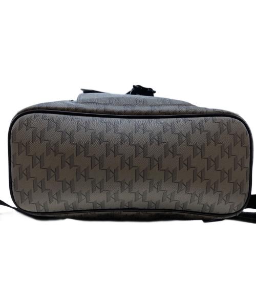 Karl Lagerfeld（カール ラガーフェルド）Karl Lagerfeld (カール ラガーフェルド) コブラバックルバックパック グレーの古着・服飾アイテム
