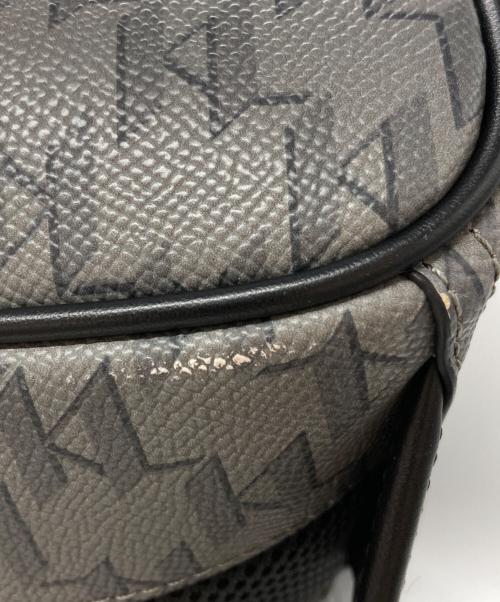 Karl Lagerfeld（カール ラガーフェルド）Karl Lagerfeld (カール ラガーフェルド) コブラバックルバックパック グレーの古着・服飾アイテム