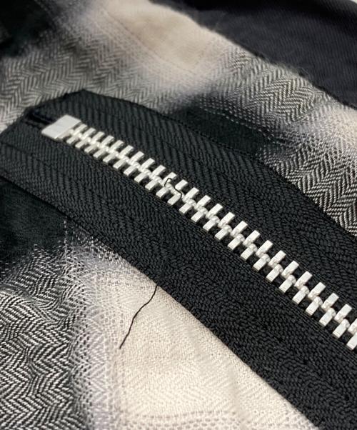 SASQUATCHfabrix.（サスクワッチファブリックス）SASQUATCHfabrix. (サスクワッチファブリックス) オンブレ腰巻スカーフ/Ombré waist-wrap scarf ホワイト×ブラック サイズ:Freeの古着・服飾アイテム