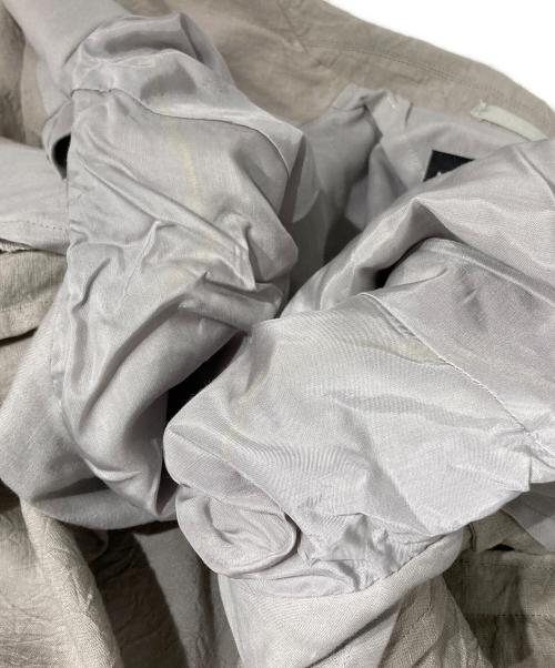 ISSEY MIYAKE（イッセイミヤケ）ISSEY MIYAKE (イッセイミヤケ) ステッチデザインリネンジャケット/Stitched Linen Jacket グレー サイズ:2の古着・服飾アイテム