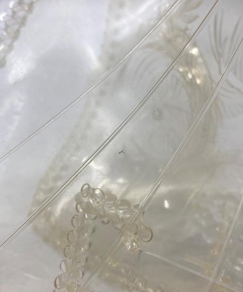 Mame Kurogouchi（マメクロゴウチ）Mame Kurogouchi (マメクロゴウチ) TRANSPARENT SCULPTURAL MINI CHAIN BAG/透明な彫刻的フォルムのミニチェーンバッグ グリアスファルトの古着・服飾アイテム