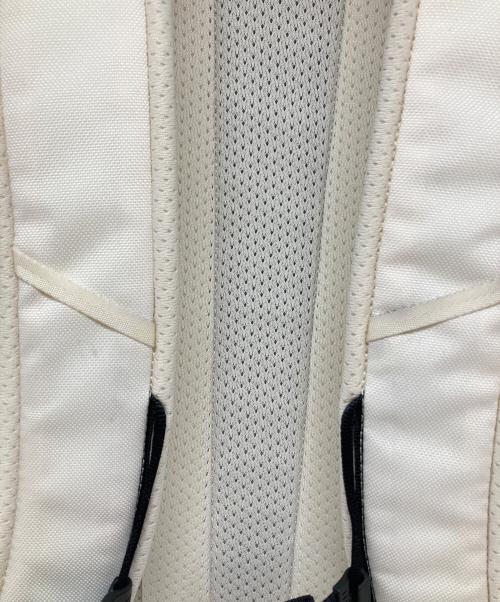 ARC'TERYX（アークテリクス）ARC'TERYX (アークテリクス) MANTIS 26 BACKPACK/万ティス26バックパック ホワイトの古着・服飾アイテム