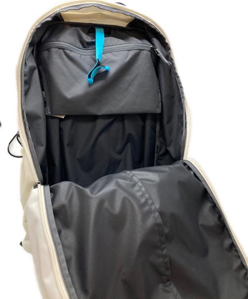ARC'TERYX（アークテリクス）ARC'TERYX (アークテリクス) MANTIS 26 BACKPACK/万ティス26バックパック ホワイトの古着・服飾アイテム