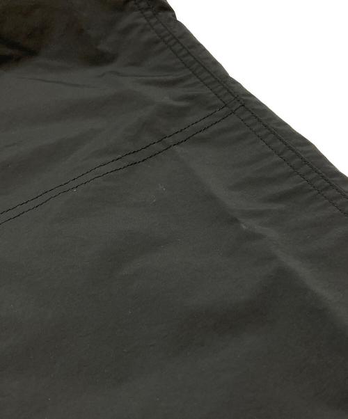 UNUSED（アンユーズド）UNUSED (アンユーズド) Double knee nylon pants/ダブルニー・ナイロンパンツ ブラック サイズ:3の古着・服飾アイテム