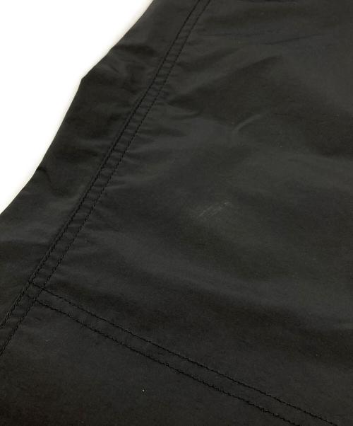 UNUSED（アンユーズド）UNUSED (アンユーズド) Double knee nylon pants/ダブルニー・ナイロンパンツ ブラック サイズ:3の古着・服飾アイテム