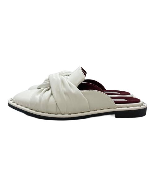 STELLA McCARTNEY（ステラマッカートニー）STELLA McCARTNEY (ステラマッカートニー) スタッズツイスト サンダル/Studded Twist Sandals ホワイト サイズ:37の古着・服飾アイテム