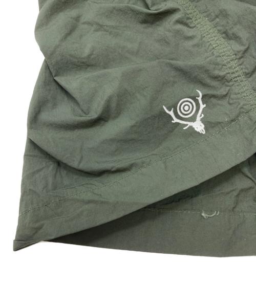 South2 West8（サウスツー ウエストエイト）South2 West8 (サウスツー ウエストエイト) ショートパンツ カーキ サイズ:XLの古着・服飾アイテム
