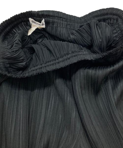 ISSEY MIYAKE（イッセイミヤケ）ISSEY MIYAKE (イッセイミヤケ) プリーツパンツ/Pleated pants ブラック サイズ:XSの古着・服飾アイテム