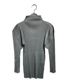 ISSEY MIYAKE（イッセイミヤケ）の古着「プリーツハイネック長袖カットソー/Pleated High-Neck Long-Sleeve Top」｜グリーン