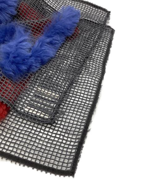 Maison MIHARA YASUHIRO（メゾン ミハラ ヤスヒロ）Maison MIHARA YASUHIRO (メゾン ミハラ ヤスヒロ) ファー刺繍ネットストール グレーの古着・服飾アイテム