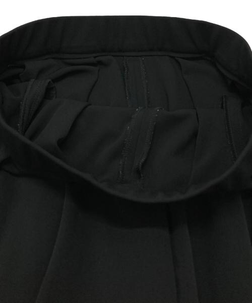 FOXEY NEWYORK（フォクシーニューヨーク）FOXEY NEWYORK (フォクシーニューヨーク) ガウチョパンツ ブラック サイズ:38の古着・服飾アイテム