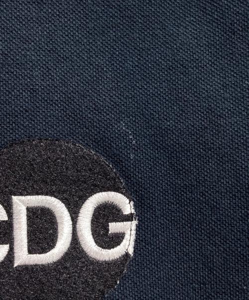 GOOD DESIGN SHOP COMME des GARCONS（グッドデザインショップ コムデギャルソン）GOOD DESIGN SHOP COMME des GARCONS (グッドデザインショップ コムデギャルソン) ロゴプリントポロシャツ/Logo-print polo shirt ブラック サイズ:Mの古着・服飾アイテム