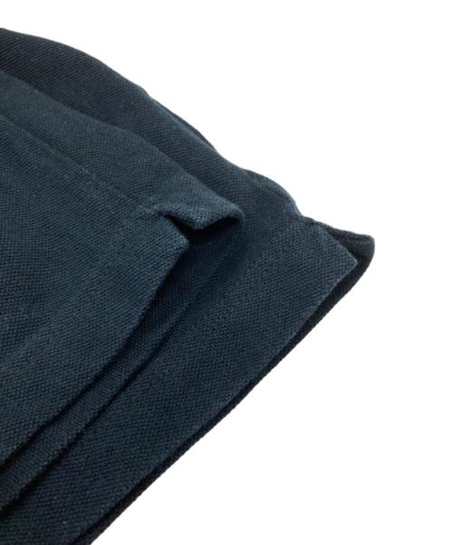 GOOD DESIGN SHOP COMME des GARCONS（グッドデザインショップ コムデギャルソン）GOOD DESIGN SHOP COMME des GARCONS (グッドデザインショップ コムデギャルソン) ロゴプリントポロシャツ/Logo-print polo shirt ブラック サイズ:Mの古着・服飾アイテム