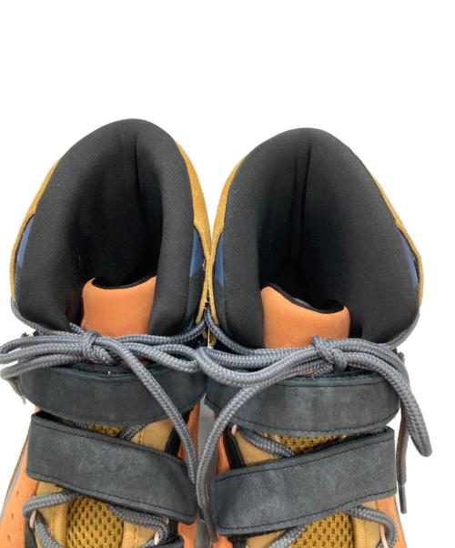 adidas（アディダス）adidas (アディダス) KID CUDI (キッド・カディ) Vadawam 326 'Mesa Hazy Copper'/メサ / コアブラック / ヘイジーコッパー ベージュ サイズ:28.5cmの古着・服飾アイテム
