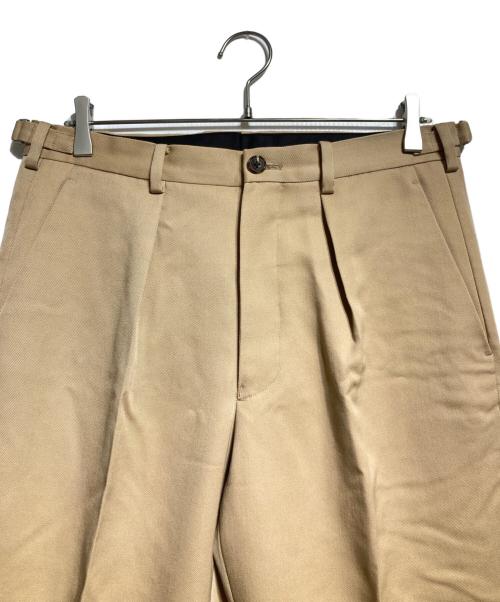 CABAN（キャバン）CABaN (キャバン) ハイツイストギャバジン テーパードパンツ ベージュ サイズ:Mの古着・服飾アイテム