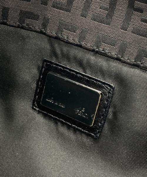 FENDI（フェンディ）FENDI (フェンディ) セミショルダーバッグ ブラウンの古着・服飾アイテム
