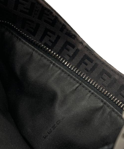 FENDI（フェンディ）FENDI (フェンディ) セミショルダーバッグ ブラウンの古着・服飾アイテム