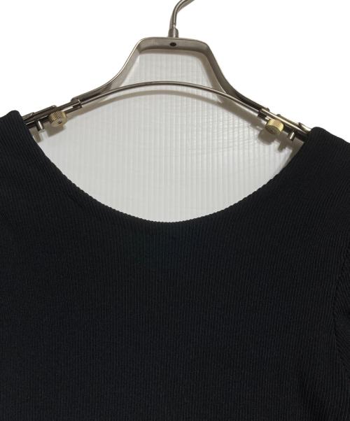 anuans（アニュアンス）anuans (アニュアンス) バックオープンカップインドッキングニットワンピース/Open-Back Knit Dress with Built-in Bra Top ブラック サイズ:Sの古着・服飾アイテム