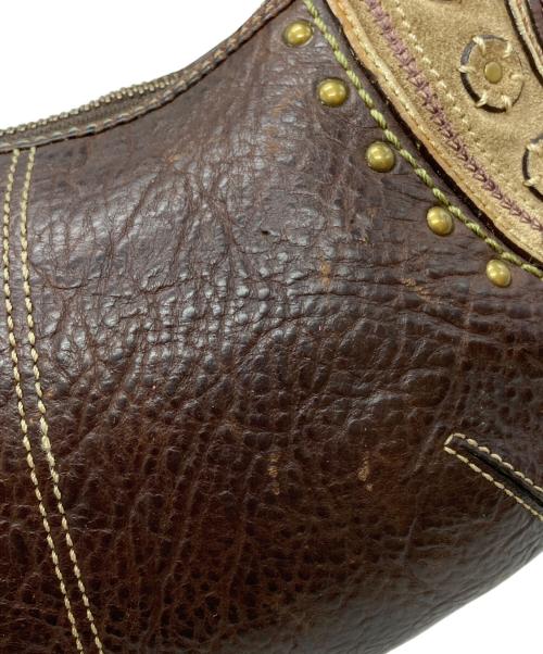 COACH（コーチ）COACH (コーチ) ハーフムーンスタッズワンショルダーバッグ/Half-Moon Studded One-Shoulder Bag ブラウン サイズ:不明の古着・服飾アイテム