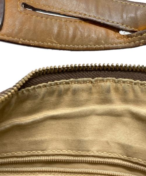 COACH（コーチ）COACH (コーチ) ハーフムーンスタッズワンショルダーバッグ/Half-Moon Studded One-Shoulder Bag ブラウン サイズ:不明の古着・服飾アイテム