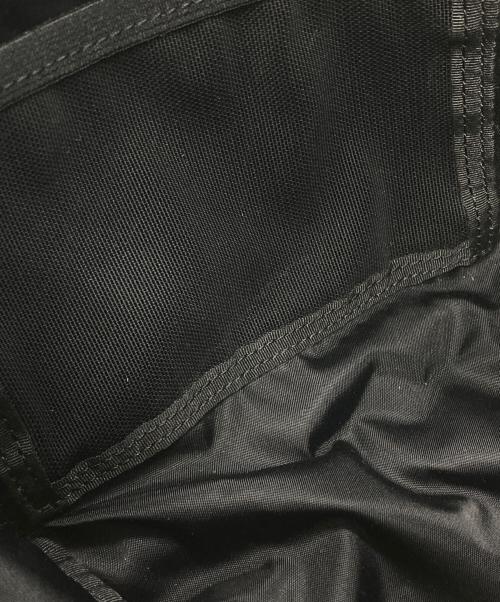 RAMIDUS（ラミダス）RAMIDUS (ラミダス) FRAGMENT DESIGN (フラグメントデザイン) MIRAGE パテントショルダーバッグ ブラックの古着・服飾アイテム
