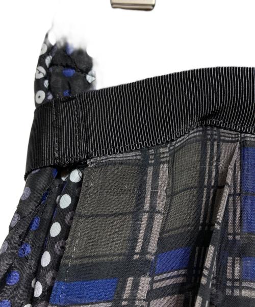 sacai（サカイ）sacai (サカイ) キルティングレイヤードプリーツスカート/Quilted Layered Pleated Skirt グレー×ネイビー サイズ:1の古着・服飾アイテム