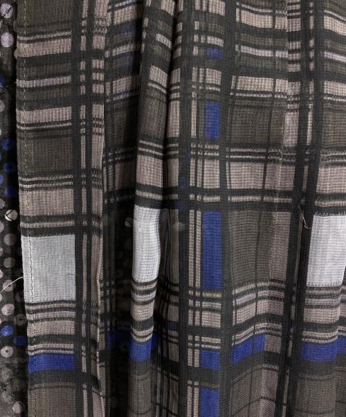 sacai（サカイ）sacai (サカイ) キルティングレイヤードプリーツスカート/Quilted Layered Pleated Skirt グレー×ネイビー サイズ:1の古着・服飾アイテム