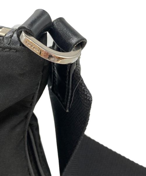 PRADA（プラダ）PRADA (プラダ) ロゴプレートナイロンショルダーバッグ/Logo-plate nylon shoulder bag ブラック サイズ:不明の古着・服飾アイテム