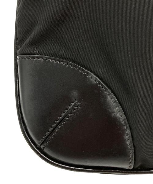 PRADA（プラダ）PRADA (プラダ) ロゴプレートナイロンショルダーバッグ/Logo-plate nylon shoulder bag ブラック サイズ:不明の古着・服飾アイテム
