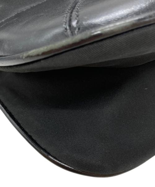 PRADA（プラダ）PRADA (プラダ) ロゴプレートナイロンショルダーバッグ/Logo-plate nylon shoulder bag ブラック サイズ:不明の古着・服飾アイテム