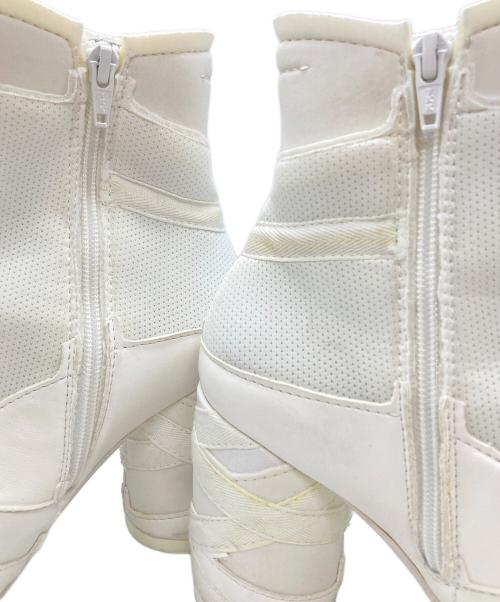 MM6 Maison Margiela（エムエムシックスメゾンマルジェラ）MM6 Maison Margiela (エムエムシックスメゾンマルジェラ) padded ankle boots ホワイト サイズ:37　1/2の古着・服飾アイテム