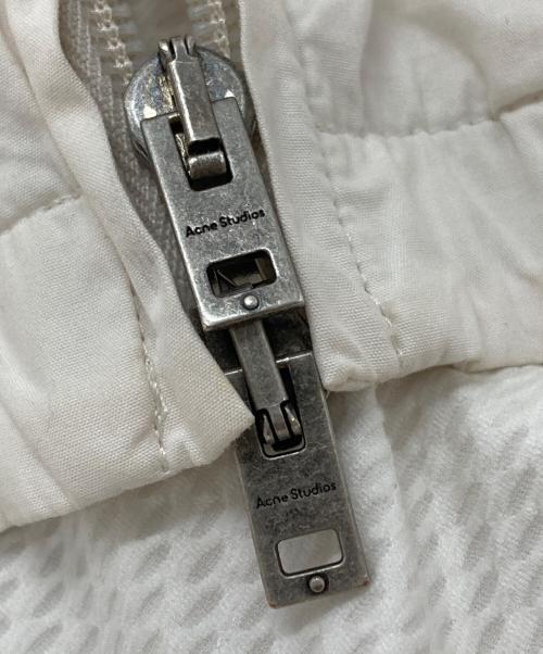 Acne studios（アクネ ストゥディオズ）Acne studios (アクネ ストゥディオズ) ウォッシュ加工ロゴジッパージャケット/Washed-finish logo zip-up jacket アイボリー サイズ:48の古着・服飾アイテム