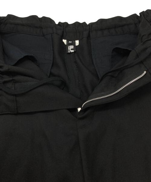 BLACK COMME des GARCONS（ブラックコムデギャルソン）BLACK COMME des GARCONS (ブラックコムデギャルソン) ウールニータックパンツ/ Wool Knee-Tuck Pants ブラック サイズ:Mの古着・服飾アイテム