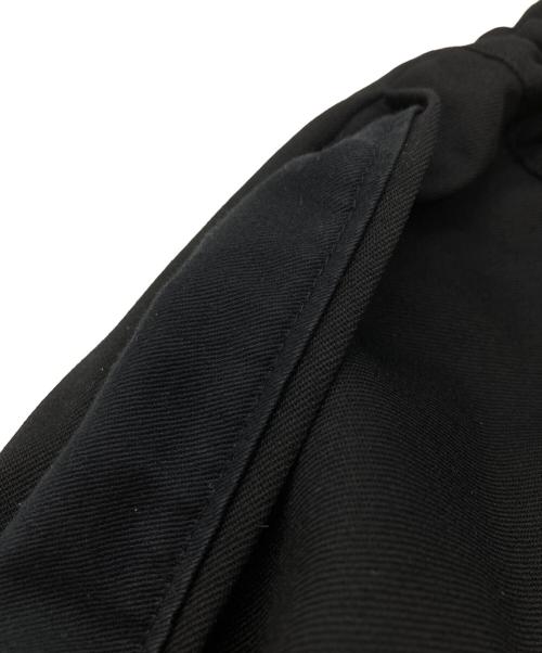 BLACK COMME des GARCONS（ブラックコムデギャルソン）BLACK COMME des GARCONS (ブラックコムデギャルソン) ウールニータックパンツ/ Wool Knee-Tuck Pants ブラック サイズ:Mの古着・服飾アイテム