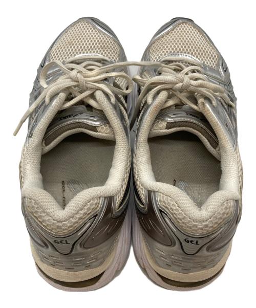 asics（アシックス）asics (アシックス) GEL-KAYANO 14/スニーカー アイボリー×シルバー サイズ:27.5cmの古着・服飾アイテム