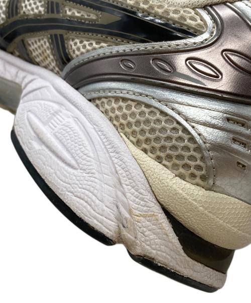 asics（アシックス）asics (アシックス) GEL-KAYANO 14/スニーカー アイボリー×シルバー サイズ:27.5cmの古着・服飾アイテム