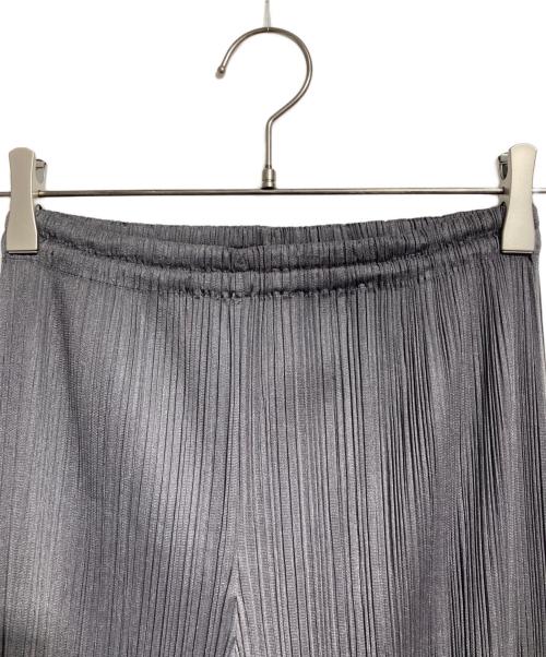 PLEATS PLEASE（プリーツプリーズ）PLEATS PLEASE (プリーツプリーズ) プリーツパンツ/Pleated pants グレー サイズ:3の古着・服飾アイテム