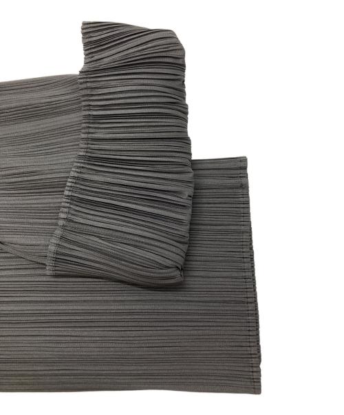 PLEATS PLEASE（プリーツプリーズ）PLEATS PLEASE (プリーツプリーズ) プリーツパンツ/Pleated pants グレー サイズ:3の古着・服飾アイテム