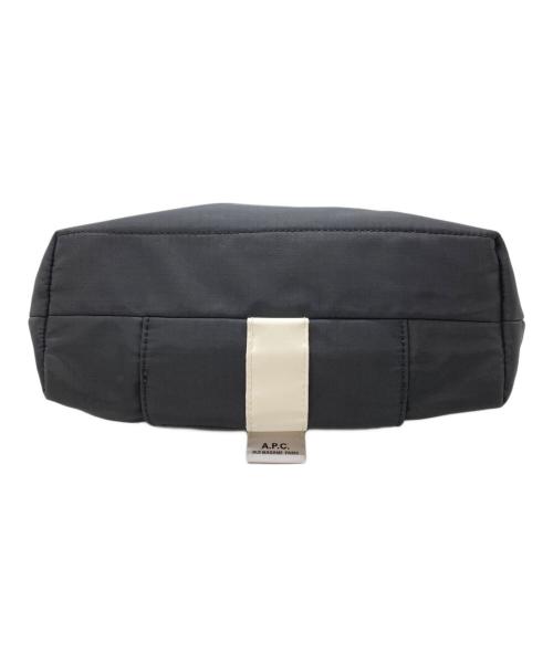 A.P.C.（アーペーセー）A.P.C. (アーペーセー) TREK ショルダーバッグ/Shoulder Bag ブラックの古着・服飾アイテム