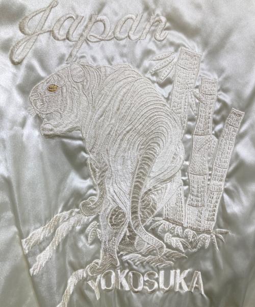 hoshihime（ホシヒメ）hoshihime (ホシヒメ) 竹虎スカジャン ホワイト サイズ:LLの古着・服飾アイテム