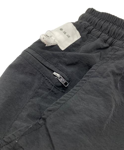 迷迭香（マンネンロウ）迷迭香 (マンネンロウ) NYLON HARVEST TRAINER ブラック サイズ:FREEの古着・服飾アイテム