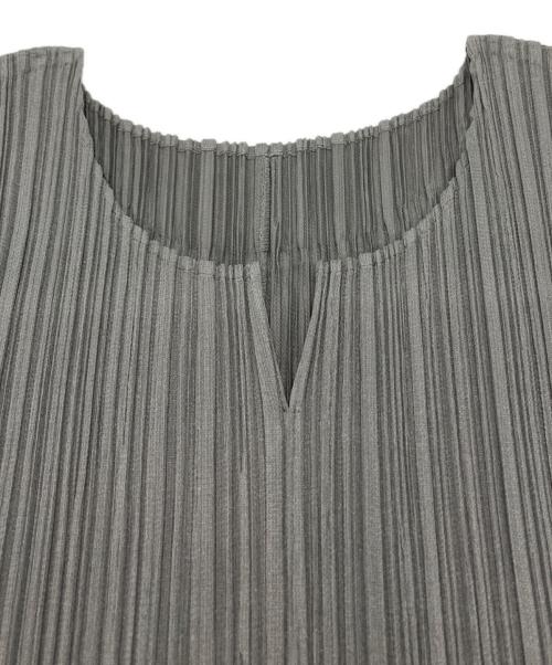 PLEATS PLEASE（プリーツプリーズ）PLEATS PLEASE (プリーツプリーズ) ノースリーブプリーツワンピース グレー サイズ:4の古着・服飾アイテム